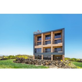 월정씨하루펜션