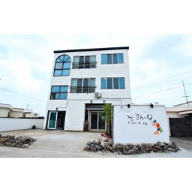 눈큰새우게스트하우스