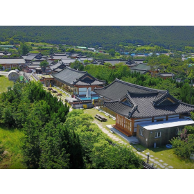 칠불암한옥펜션