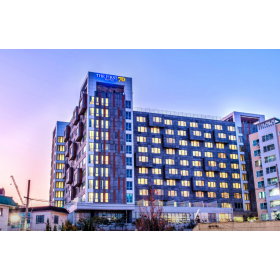 더퍼스트70 호텔