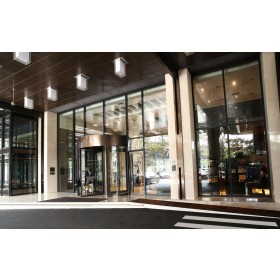 더 리버사이드 호텔