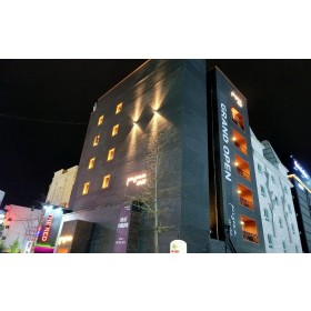 청주 호텔 페르소나