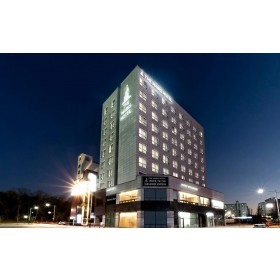 더메인즈호텔(The Mains Hotel)