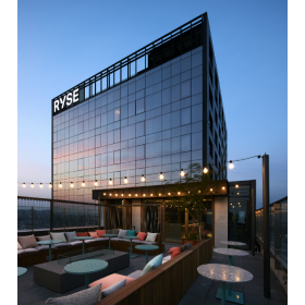 라이즈오토그래프컬렉션