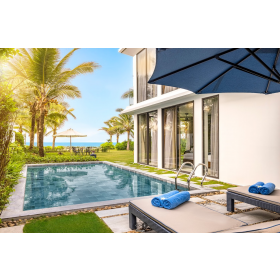 윈덤 호이안 로얄 비치프론트 리조트 앤 빌라