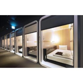 퍼스트 캐빈 아카사카