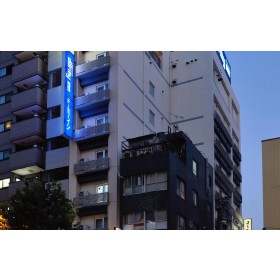 도미 인 아키하바라