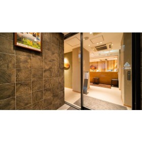 슈퍼 호텔 신바시-카라스모리구치